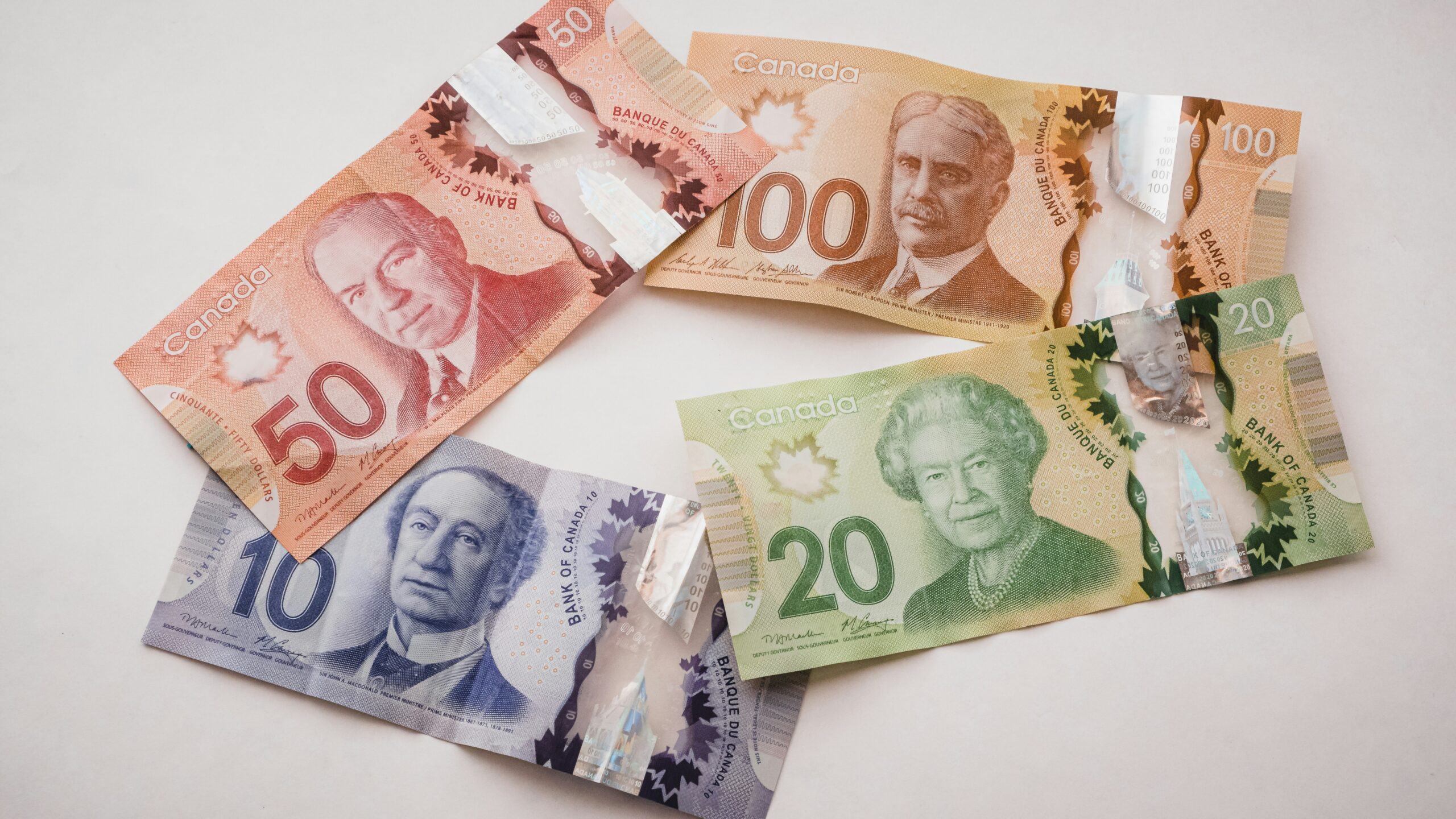 an imagine of canadian money.